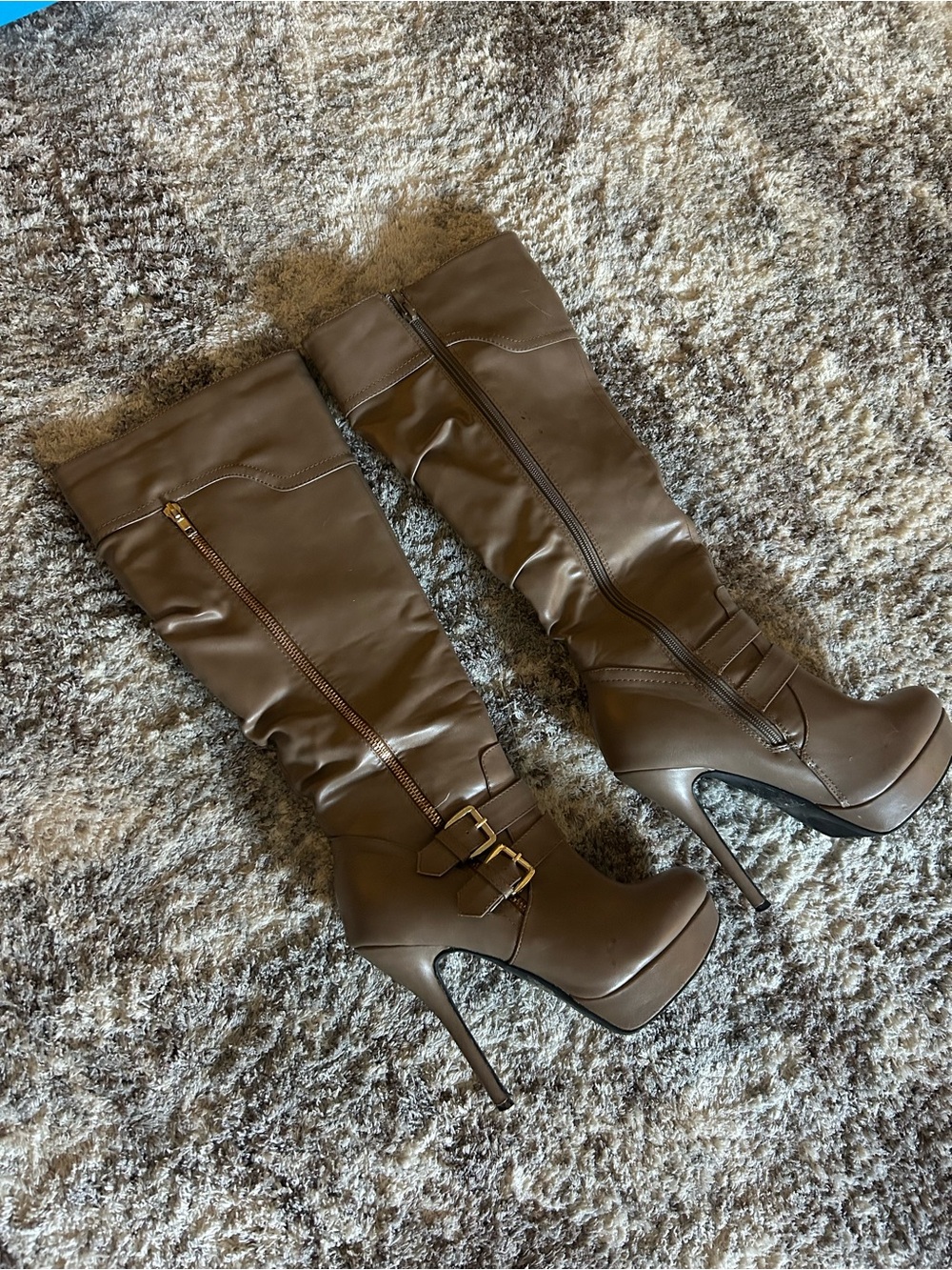 Women’s High Heel Knee-High Boots in Brown